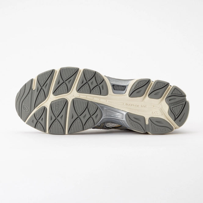 Trainers ASICS Unisex GEL-CUMULUS 16 Cream/Clay Grey