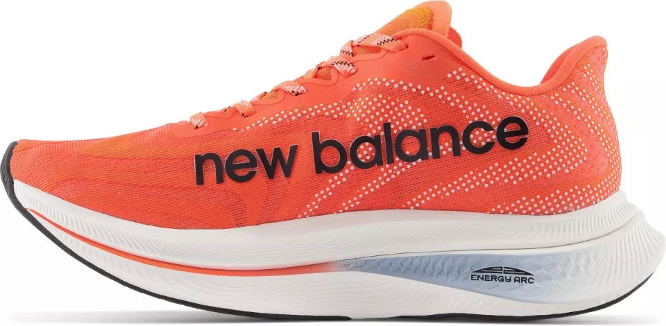 Running shoes New Balance FuelCell SuperComp Trainer v2