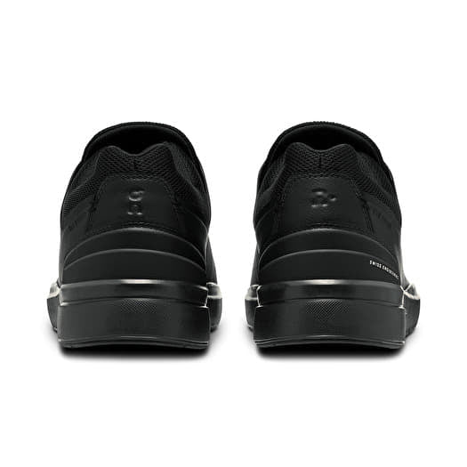 On The Roger Advantage All Black