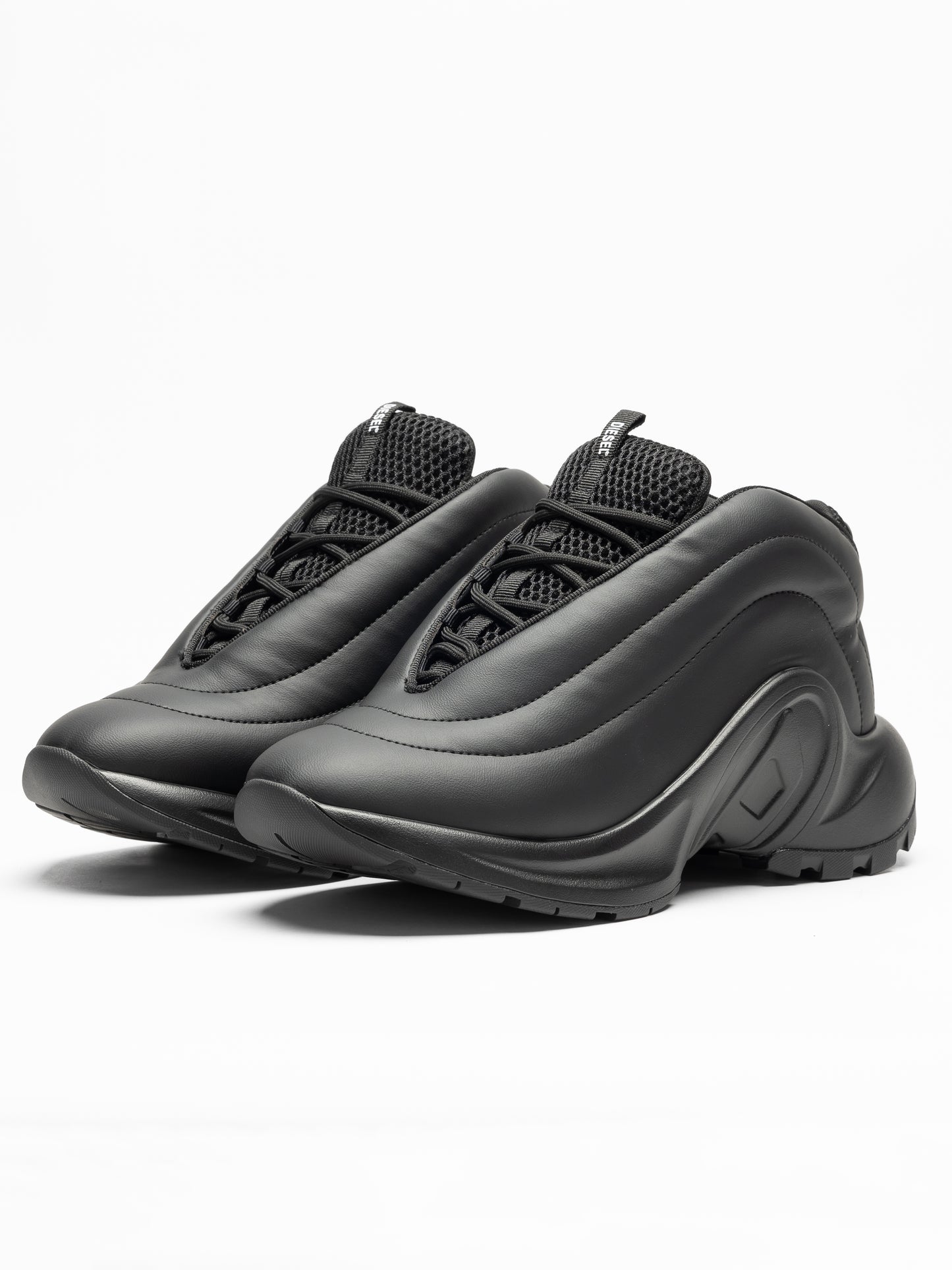 Diesel S-D-RUNNER X UNISEX - Trainers - black
