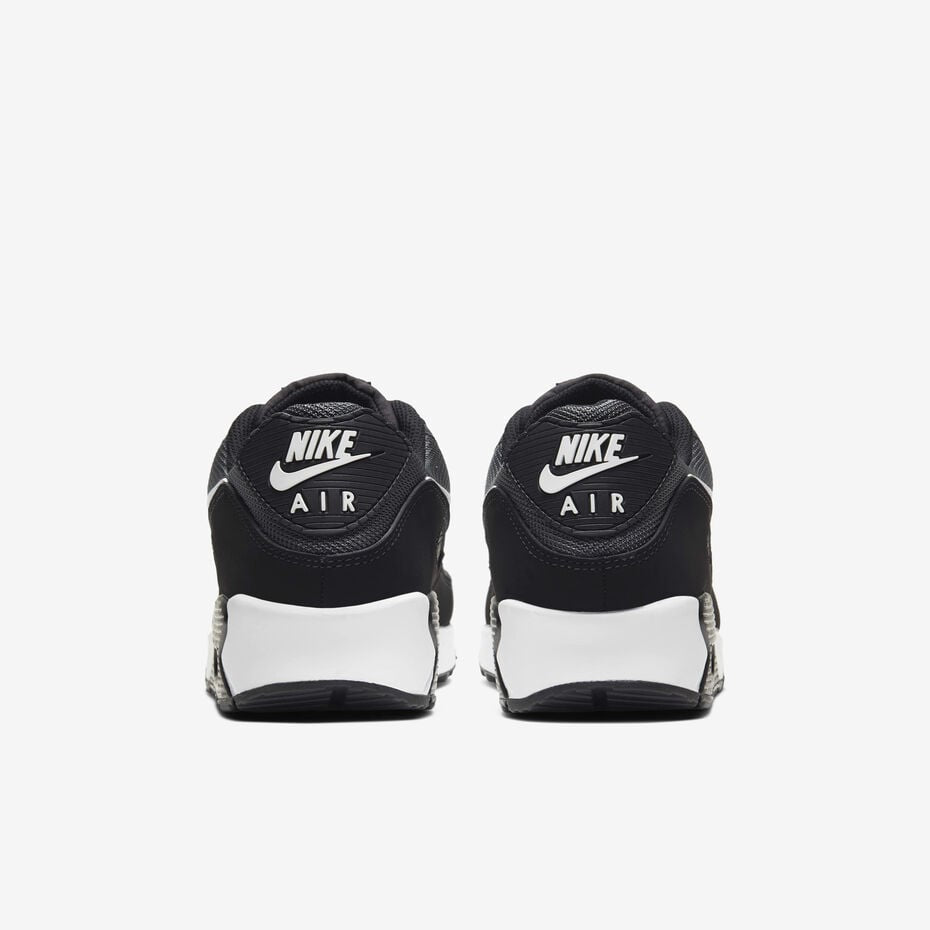 Nike Air Max 90
Men's Shoe