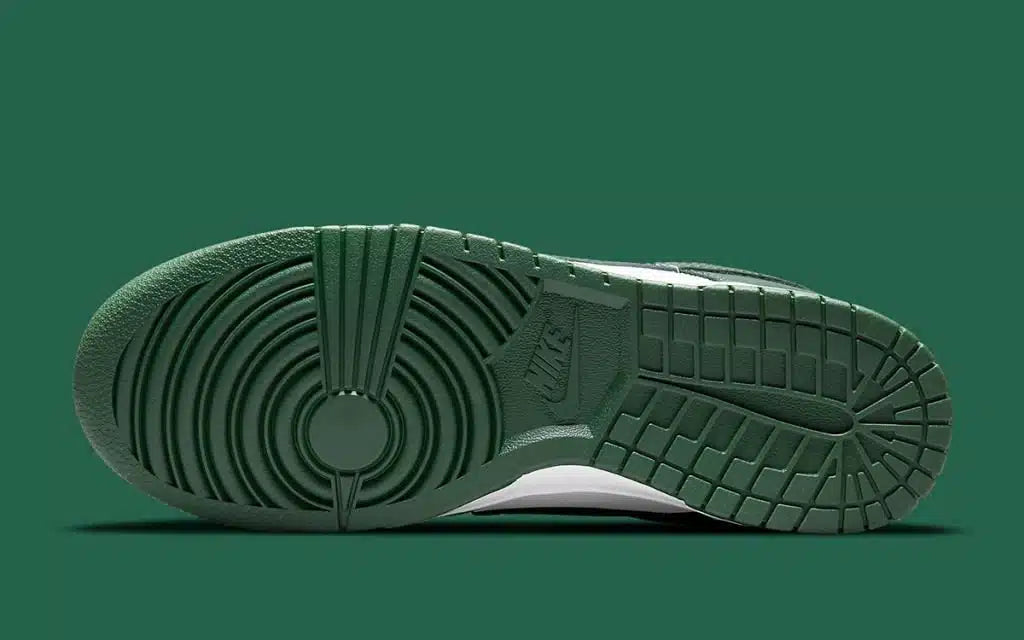 Nike Dunk Low “Team Green” sneakers