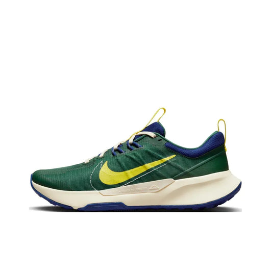 Nike Running Trail Juiper trainers in green