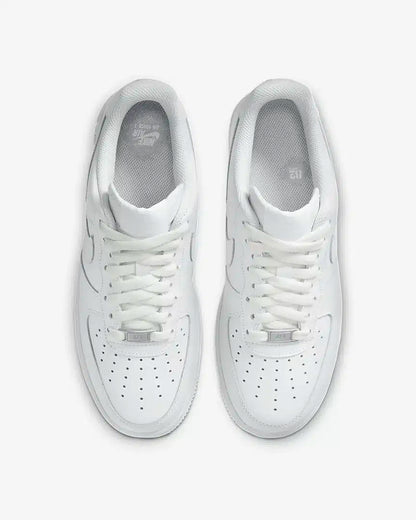 Nike (Air-Force 1 ’07)