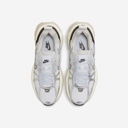 V2K Run Summit White /Sneakers