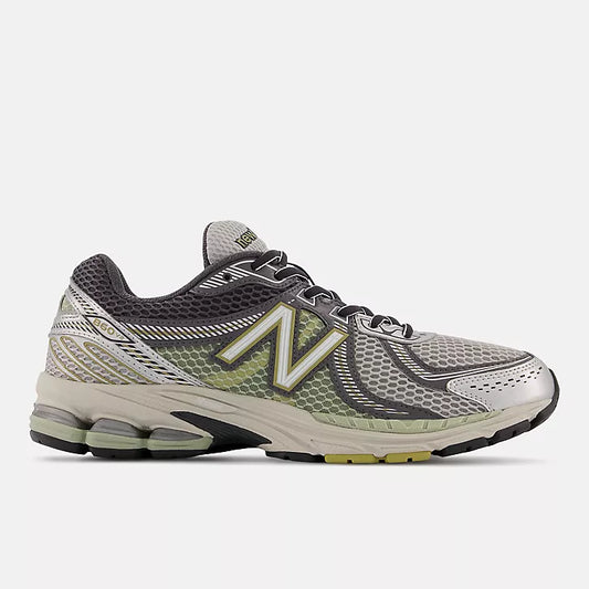 New Balance 860v2 Earth