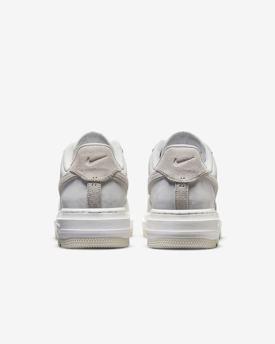 Nike Air Force 1 Luxe