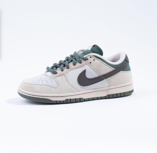 NIKE SB Dunk Low Pro Desert Sand
